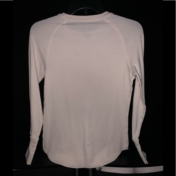 Red wings long sleeve top - Picture 2 of 3